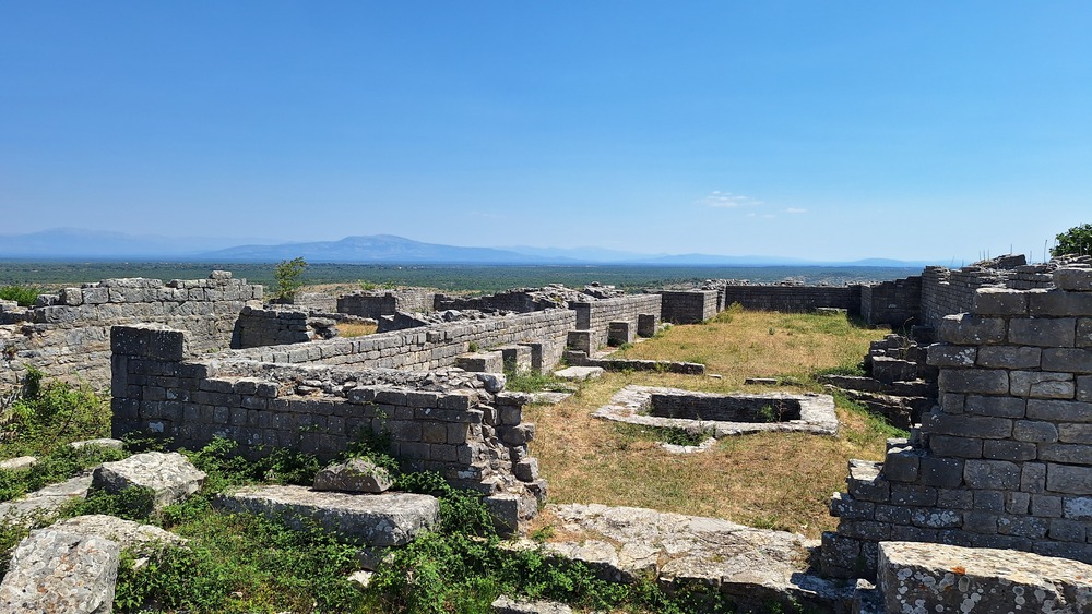„Unutrašnjost“ crkve Sv. Marije.
